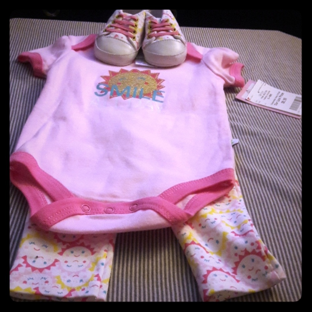 Infant Girls Playwear 6-9 months